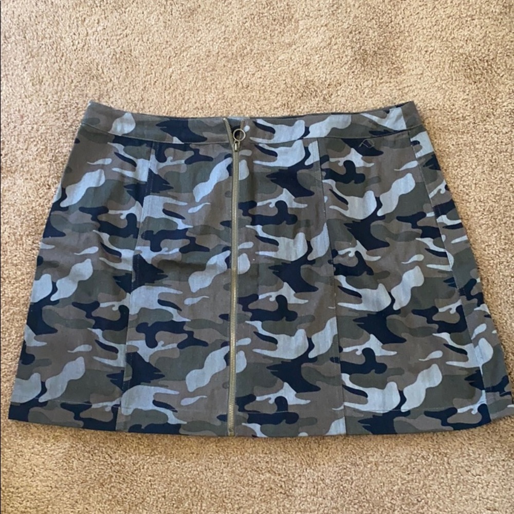 Zip up Camp Skirt